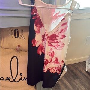 Floral Print Sleeveless Top